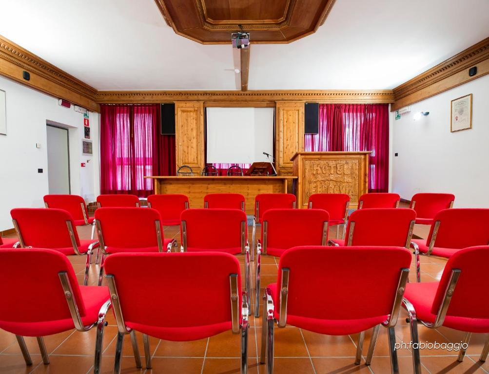 Hotel Ferrovia Calalzo di Cadore 외부 사진